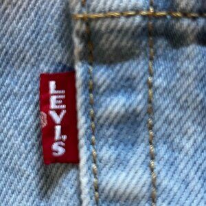 LEVI'S BIG E WEDGIE STRAIGHT LIGHT WASH BLUE JEANS - 100% COTTON - EUC - W29 L28
